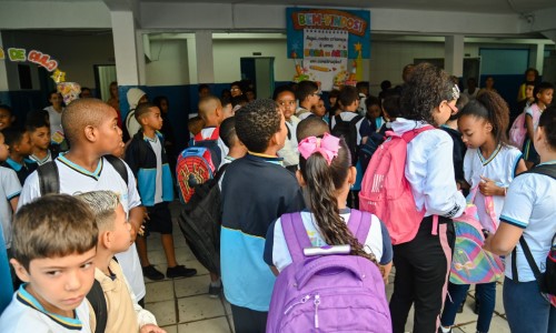 Escolas de Barra Mansa voltam às aulas com novas expectativas para o ano de 2026